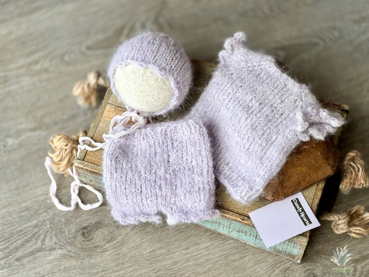 Scalloped Newborn Sweater set RTS