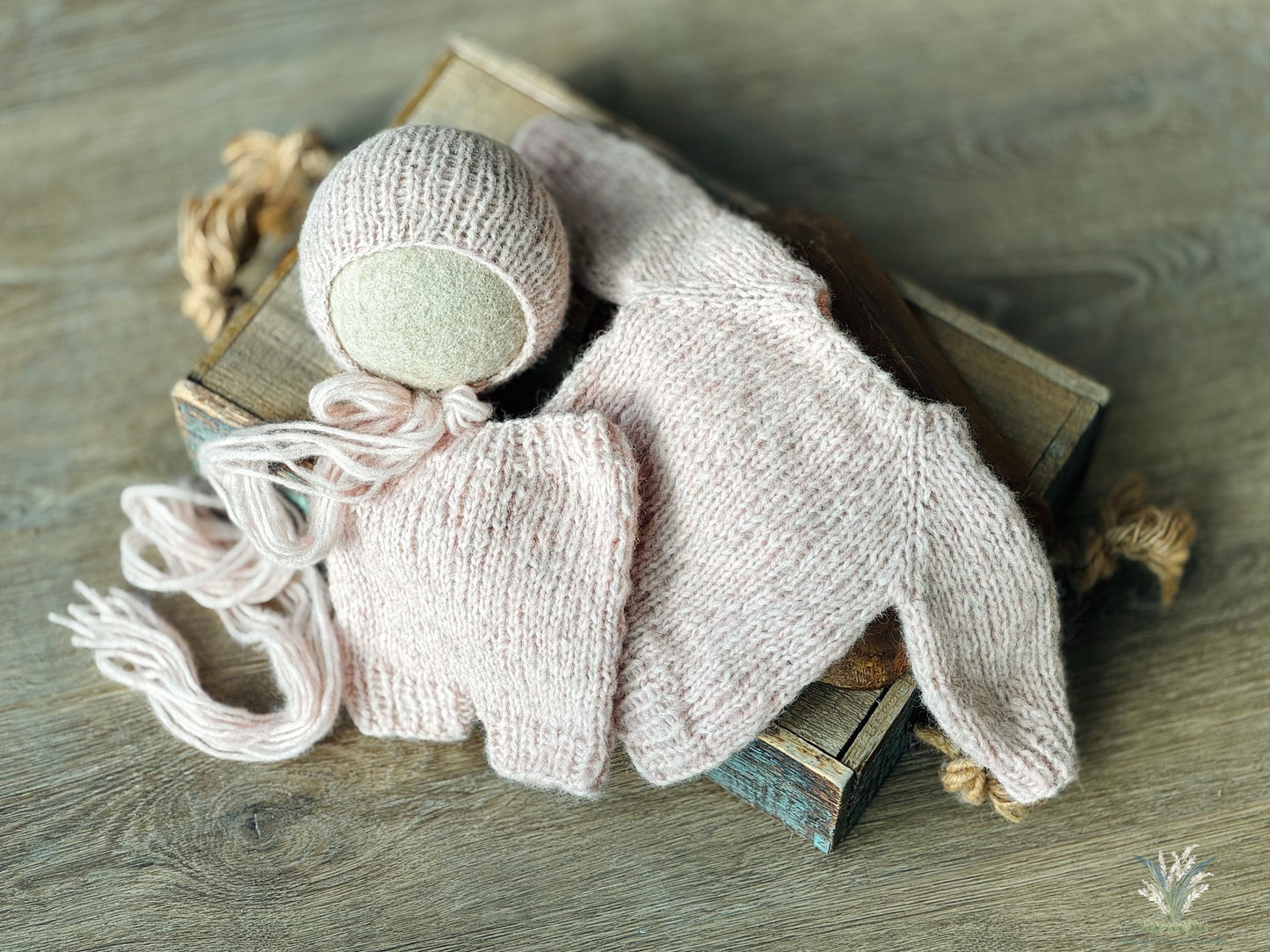 Aleah Newborn Sweater set RTS