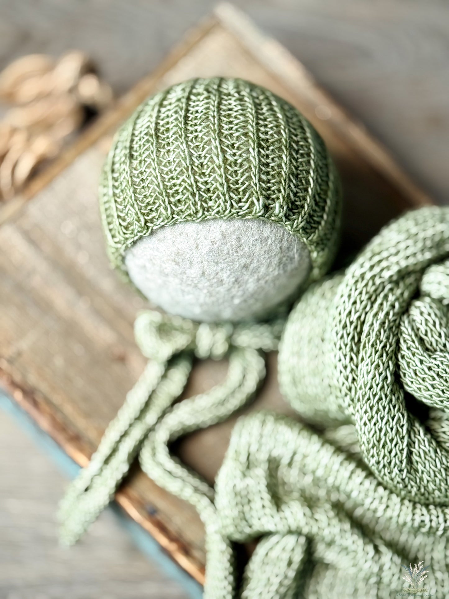 Newborn Wrap + Bonnet set Preorder