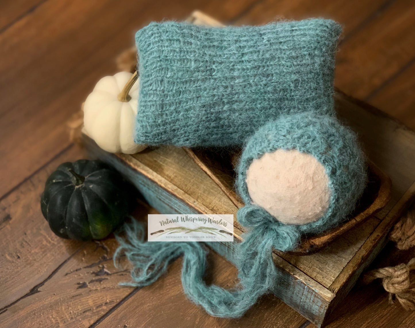 Signature Annabelle Bonnet and Pillow Slipcover