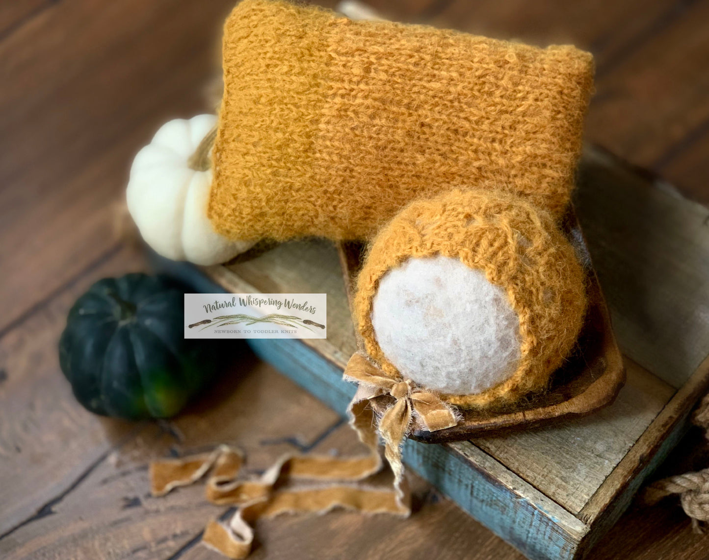 Signature Annabelle Bonnet and Pillow Slipcover