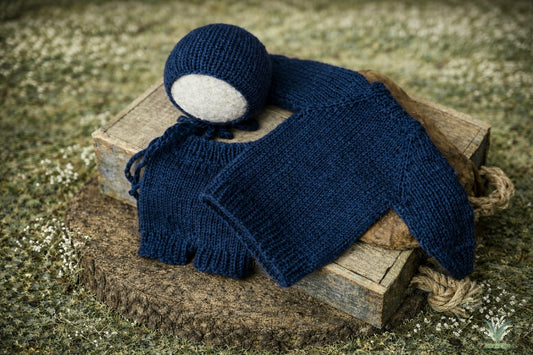 Newborn Sweater + Diaper Cover + Bonnet RTS