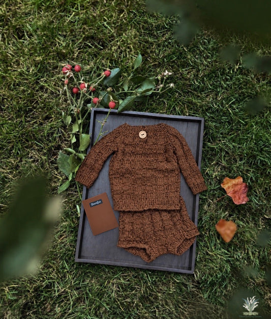 Newborn Sweater + Diaper Cover Set RTS close Bantha match